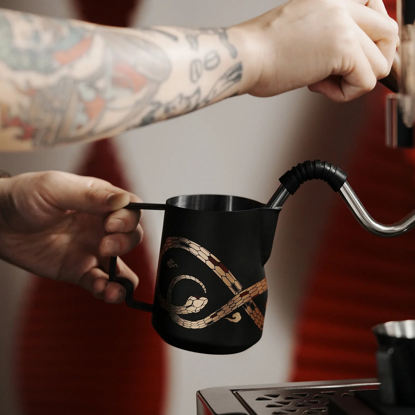 MHW-3Bomber Turbo Milk Pitcher - 450ml