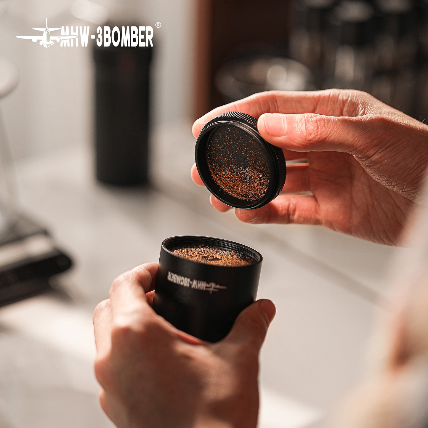 MHW-3Bomber Blade R3 PRO Manual Coffee Grinder