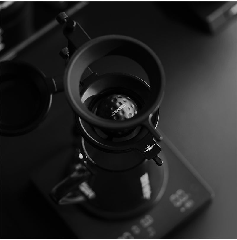 Smooth Pour Over Chilling  Ball Stand